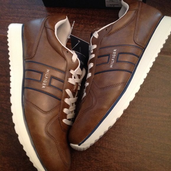 Tommy Hilfiger Men's Akron Lace Up Brown Fashion Sneakers